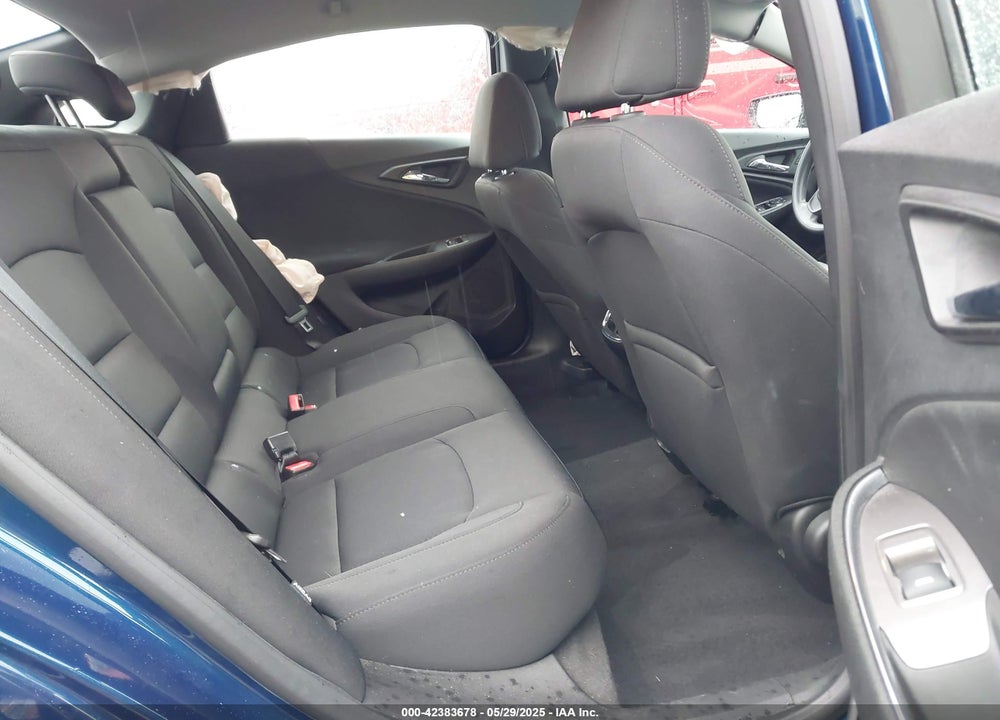 2019 CHEVROLET MALIBU VIN: 1G1ZD5ST0KF118655