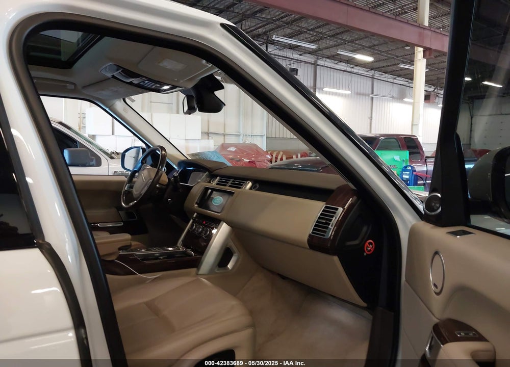 2016 LAND ROVER RANGE ROVER VIN: SALGR2PF4GA313785