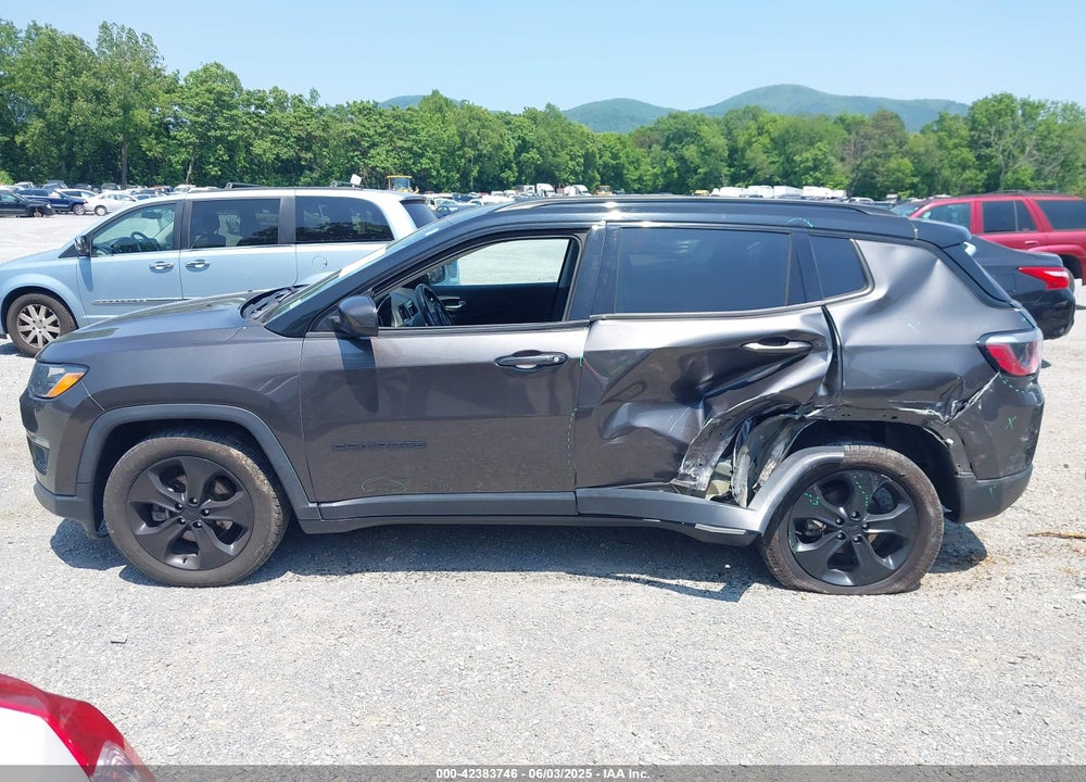 2019 JEEP COMPASS VIN: 3C4NJCBB1KT844217