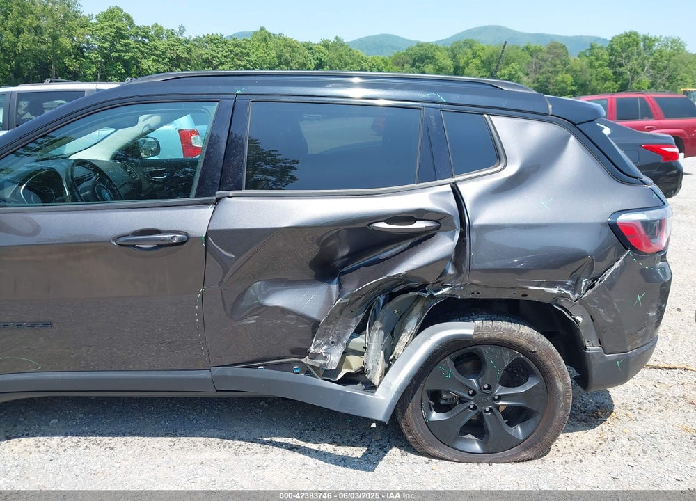 2019 JEEP COMPASS VIN: 3C4NJCBB1KT844217