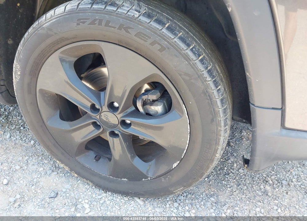 2019 JEEP COMPASS VIN: 3C4NJCBB1KT844217