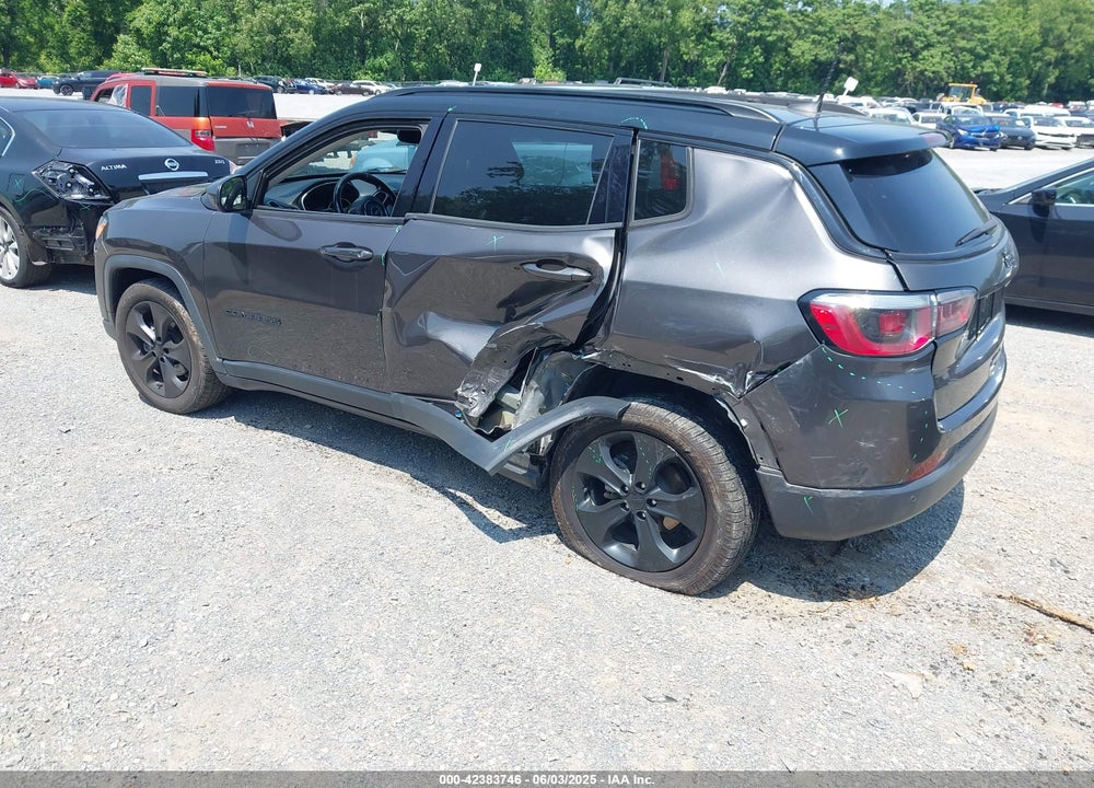 2019 JEEP COMPASS VIN: 3C4NJCBB1KT844217