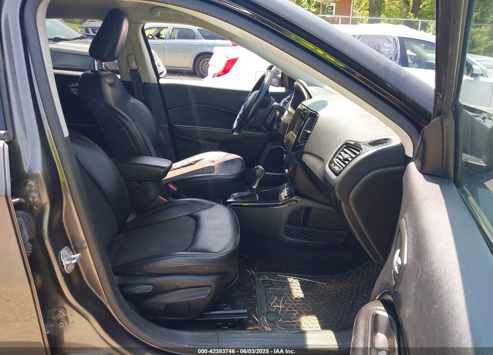 2019 JEEP COMPASS VIN: 3C4NJCBB1KT844217