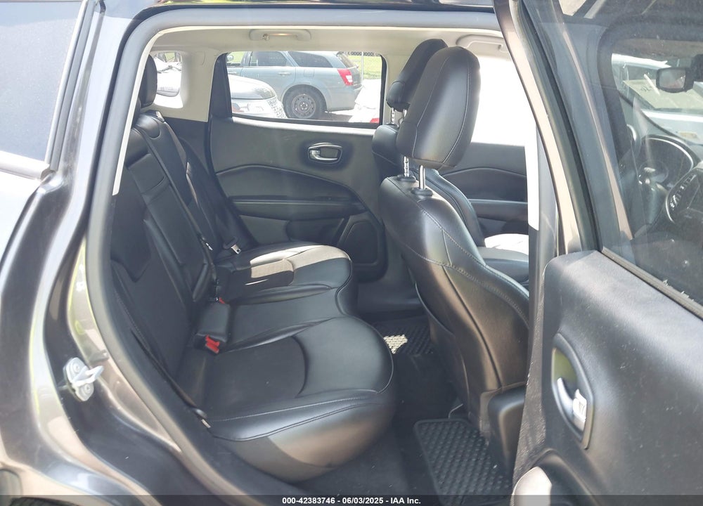 2019 JEEP COMPASS VIN: 3C4NJCBB1KT844217
