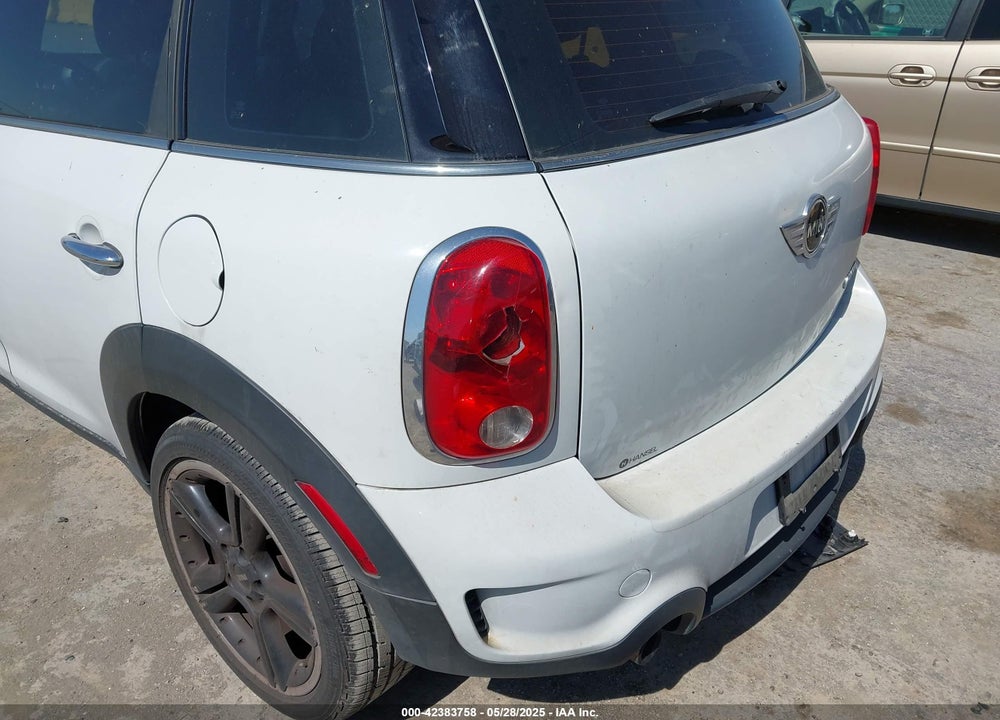 2011 MINI COOPER S COUNTRYMAN VIN: WMWZC3C50BWM26002