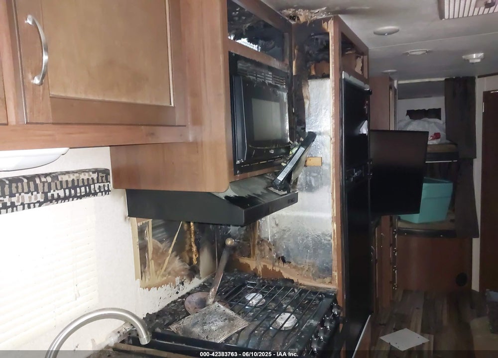 2017 JAYCO JAYFLIGHT VIN: 1UJBJ0BR7H17S0466