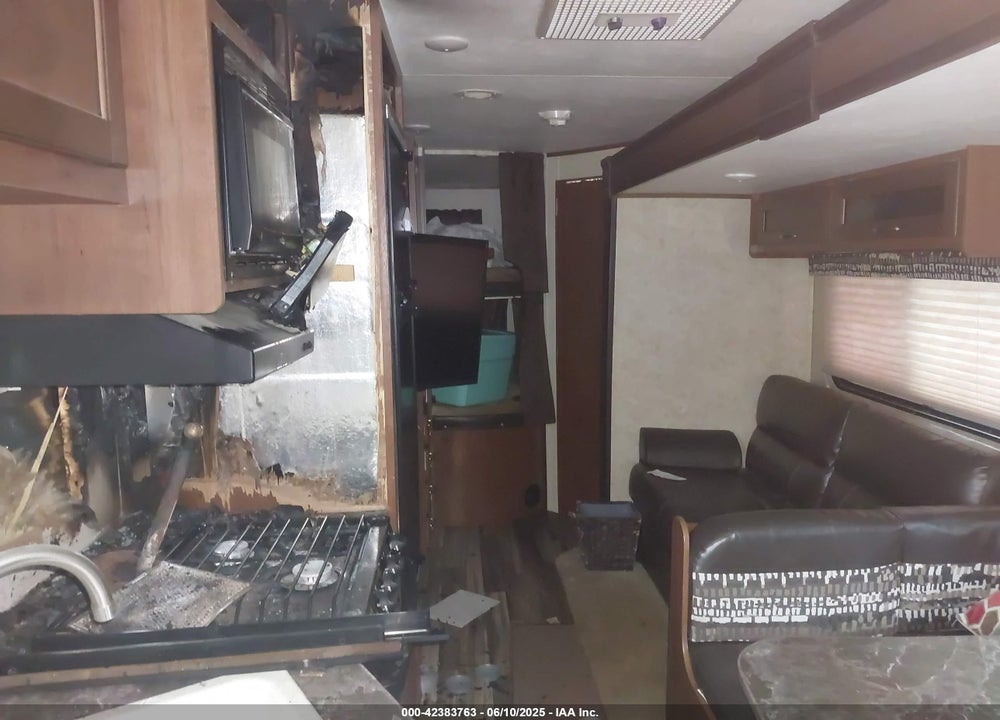 2017 JAYCO JAYFLIGHT VIN: 1UJBJ0BR7H17S0466