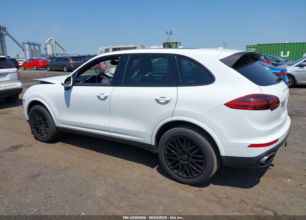 2018 PORSCHE CAYENNE PLATINUM EDITION VIN: WP1AA2A28JKA02807