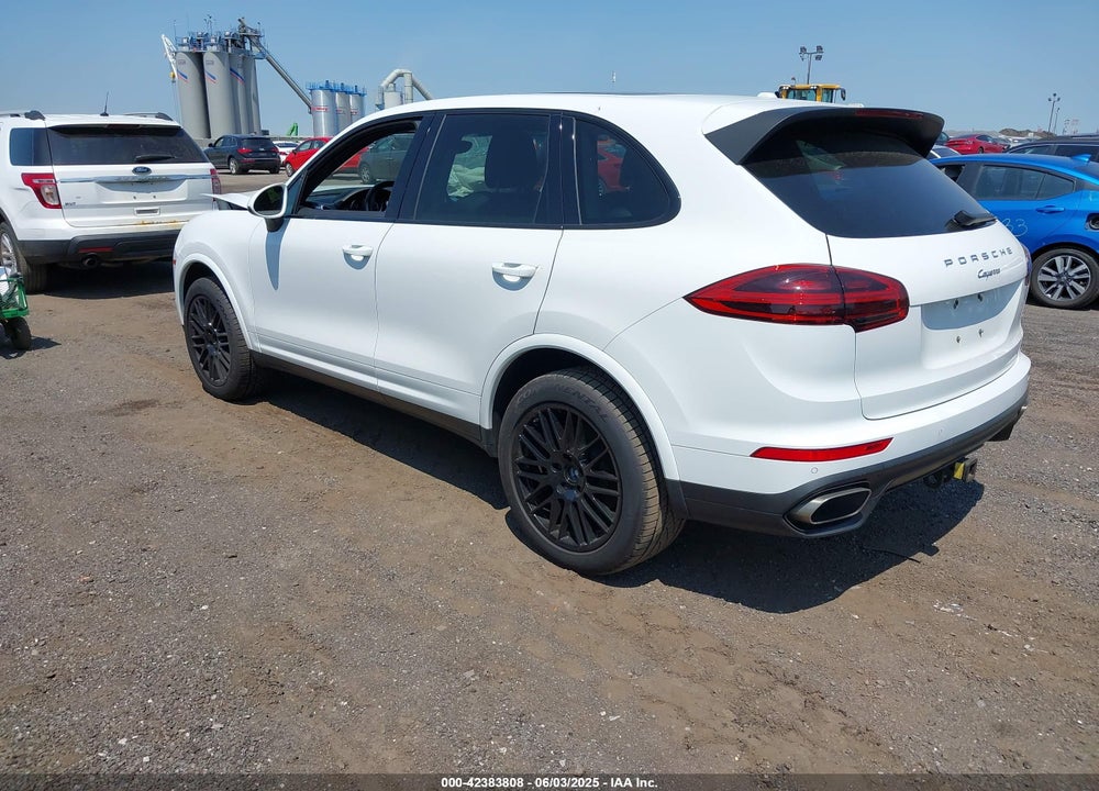 2018 PORSCHE CAYENNE PLATINUM EDITION VIN: WP1AA2A28JKA02807