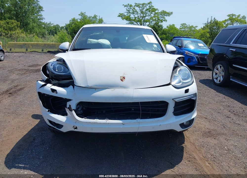 2018 PORSCHE CAYENNE PLATINUM EDITION VIN: WP1AA2A28JKA02807