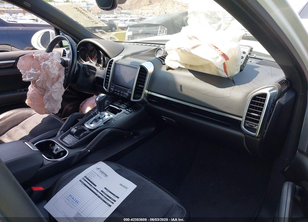 2018 PORSCHE CAYENNE PLATINUM EDITION VIN: WP1AA2A28JKA02807
