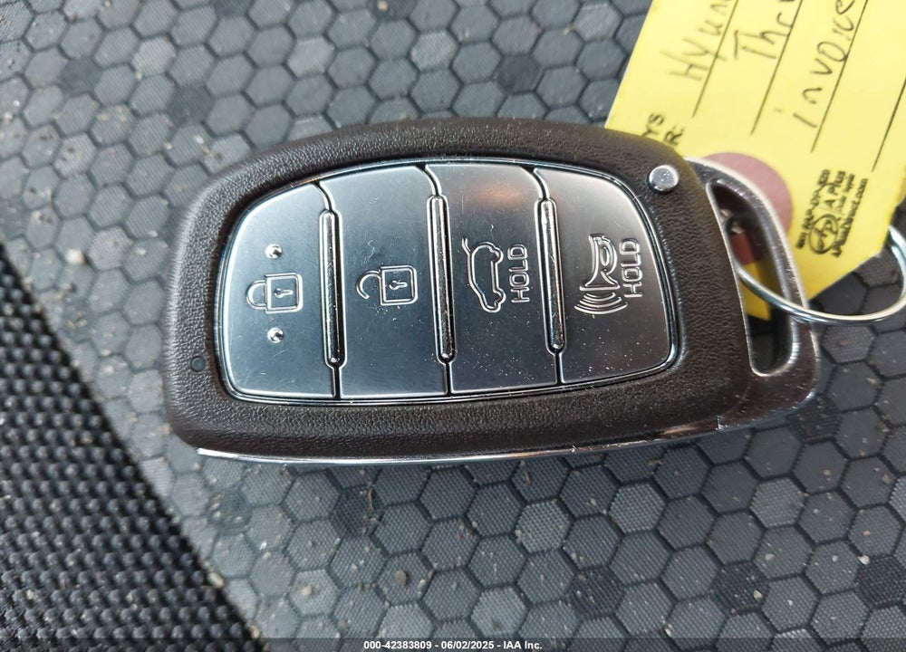 2019 HYUNDAI IONIQ PLUG-IN HYBRID VIN: KMHC65LD9KU159906