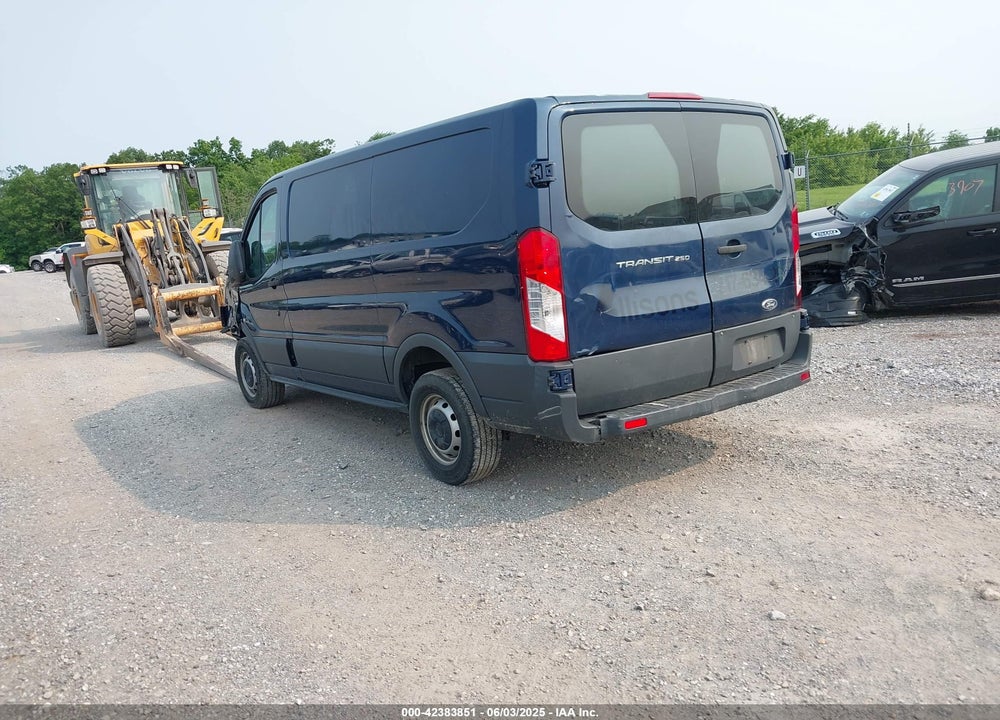2015 FORD TRANSIT T-250 VIN: 1FTNR1ZM5FKA57556