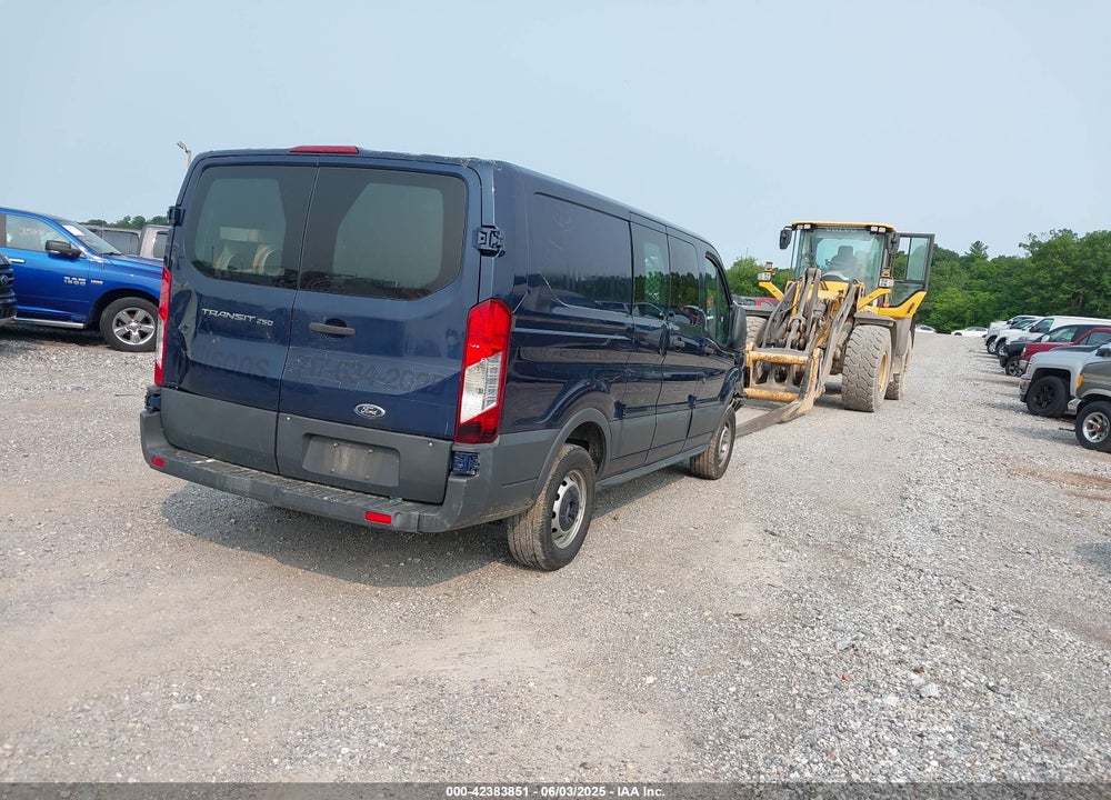 2015 FORD TRANSIT T-250 VIN: 1FTNR1ZM5FKA57556