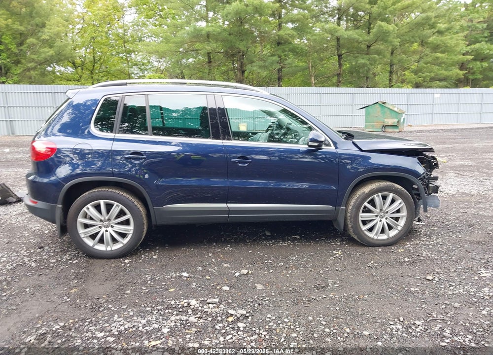 2015 VOLKSWAGEN TIGUAN VIN: WVGBV7AX1FW572162