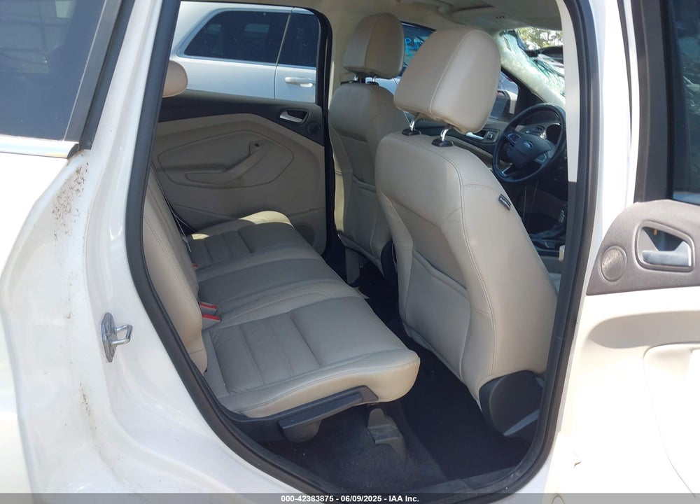 2017 FORD ESCAPE VIN: 1FMCU0J91HUB79745