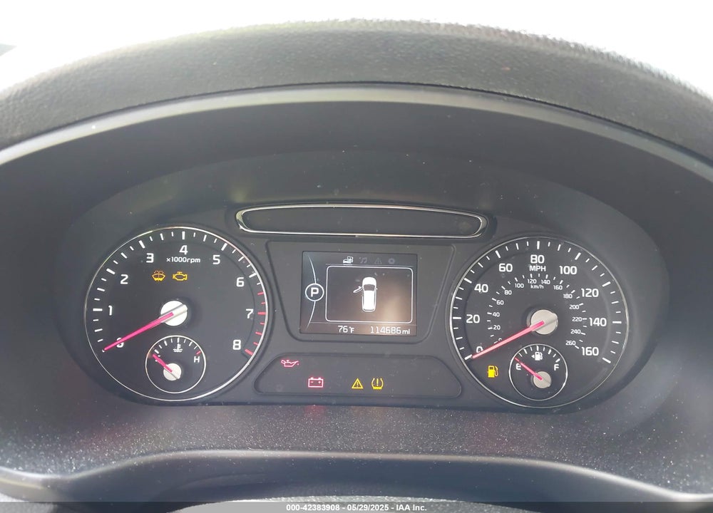 2017 KIA SORENTO 2.4L LX VIN: 5XYPG4A30HG189880
