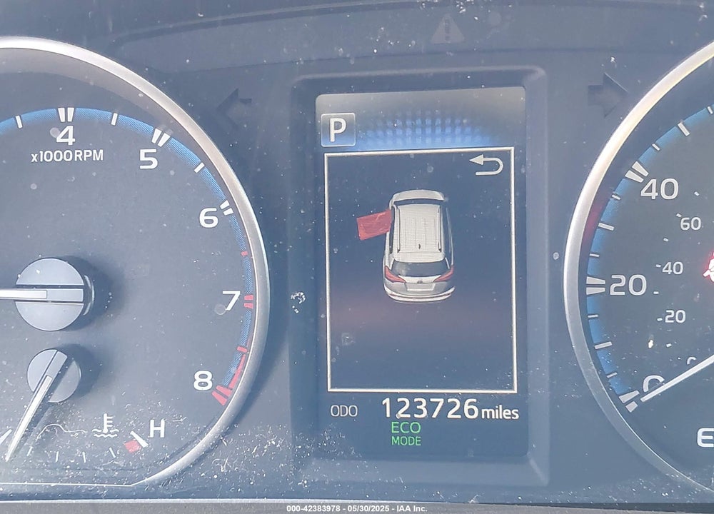 2018 TOYOTA RAV4 VIN: JTMZFREV9JJ177091