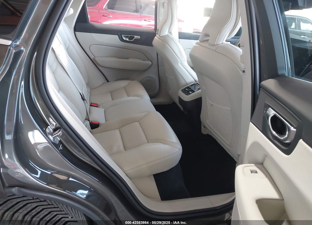 2021 VOLVO XC60 VIN: YV4102RL9M1694746