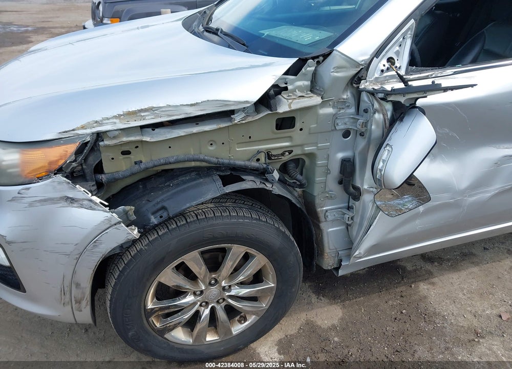 2011 KIA SORENTO SX V6 VIN: 5XYKW4A24BG093102