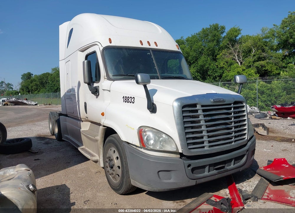 2017 FREIGHTLINER CASCADIA 125 --- VIN: 3AKJGLDR6HSJA6885