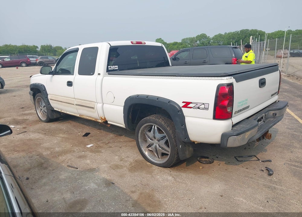 2005 CHEVROLET SILVERADO 1500 LS VIN: 1GCEK19B45E232959