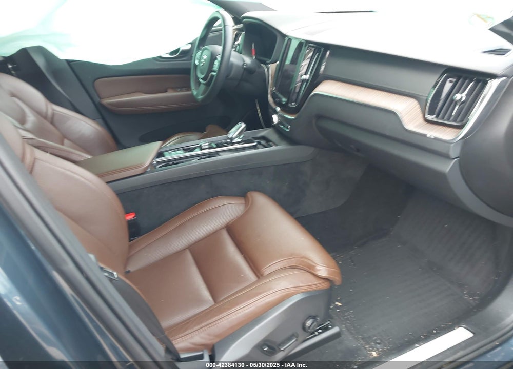 2022 VOLVO XC60 VIN: YV4L12DL2N1905235