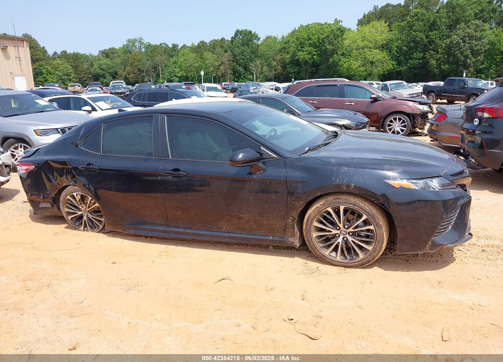 2020 TOYOTA CAMRY SE VIN: 4T1G11AK6LU328856