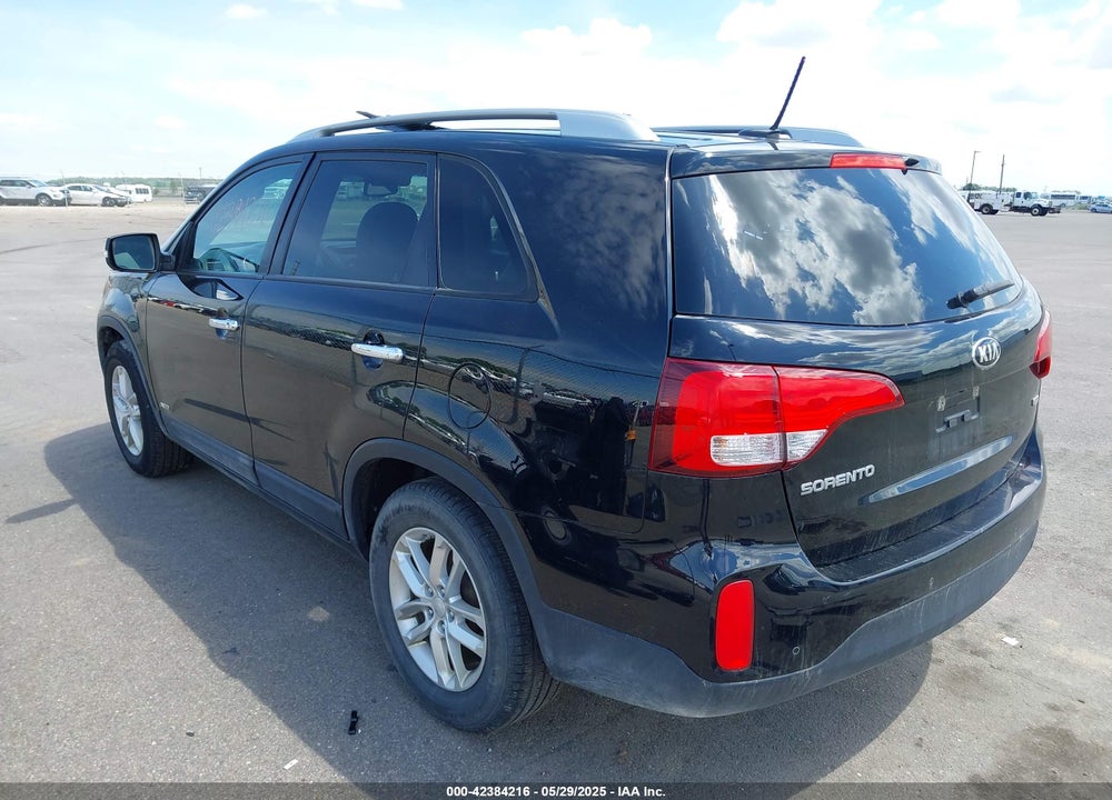 2015 KIA SORENTO VIN: 5XYKTCA60FG631595
