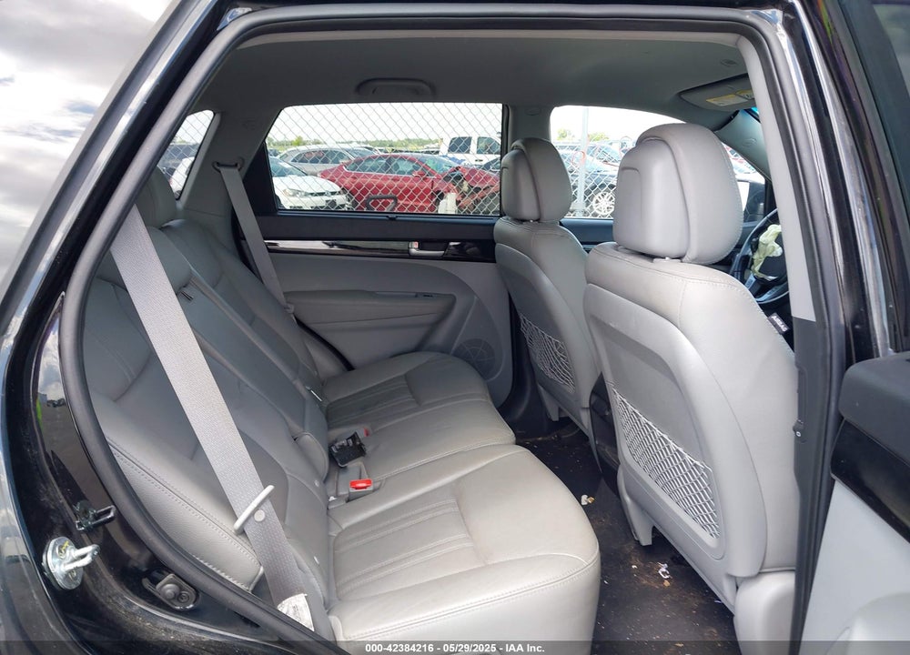 2015 KIA SORENTO VIN: 5XYKTCA60FG631595