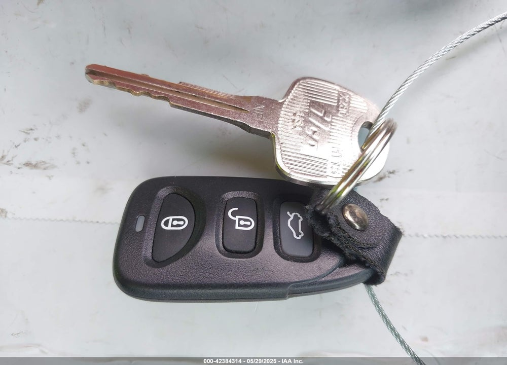 2012 HYUNDAI ELANTRA GLS VIN: 5NPDH4AE3CH147027