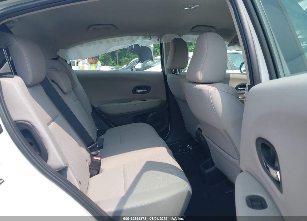 2018 HONDA HR-V VIN: 3CZRU5H36JM709225