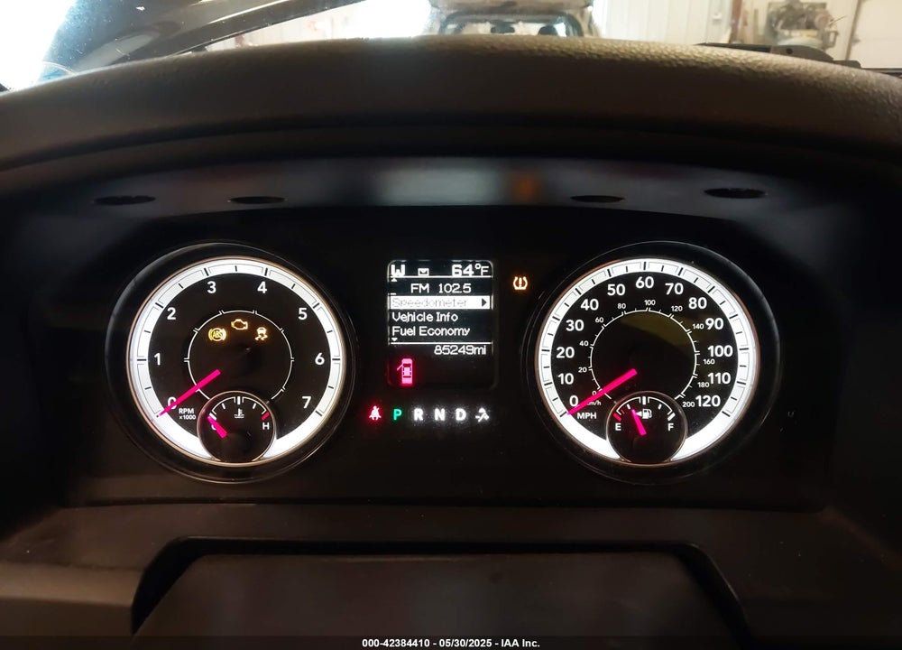 2016 RAM 1500 VIN: 1C6RR7GT3GS293968