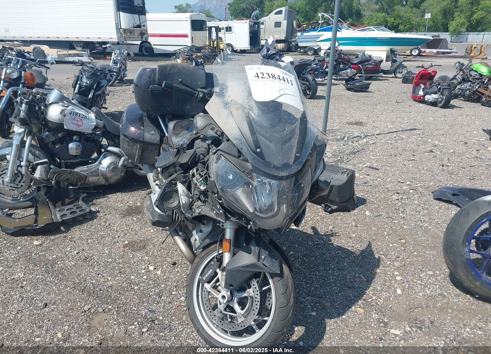 2015 BMW R1200 RT VIN: WB10A1303FZ193244