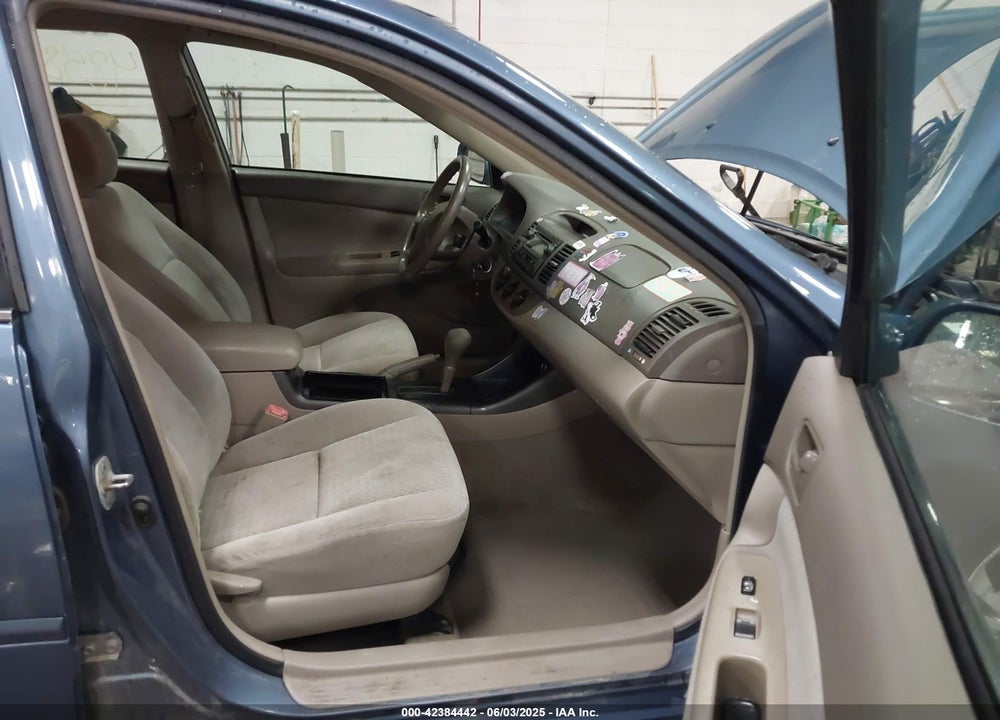 2004 TOYOTA CAMRY LE V6 VIN: 4T1BF32K14U576245