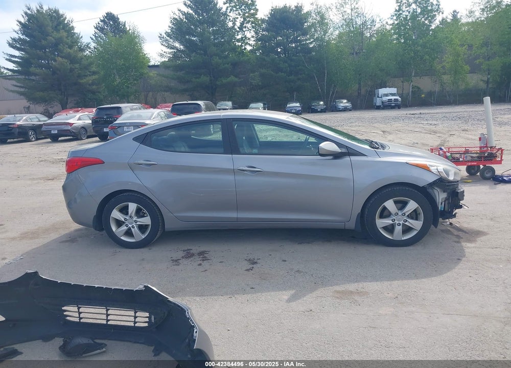 2013 HYUNDAI ELANTRA GLS VIN: KMHDH4AE4DU492912