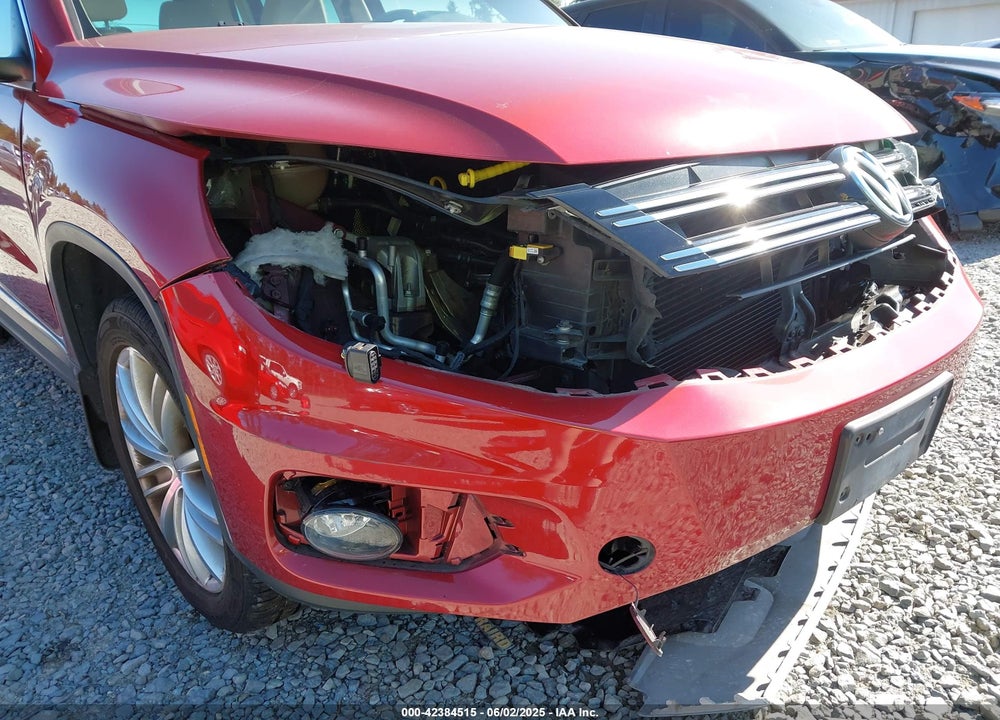 2014 VOLKSWAGEN TIGUAN VIN: WVGBV3AX7EW081912