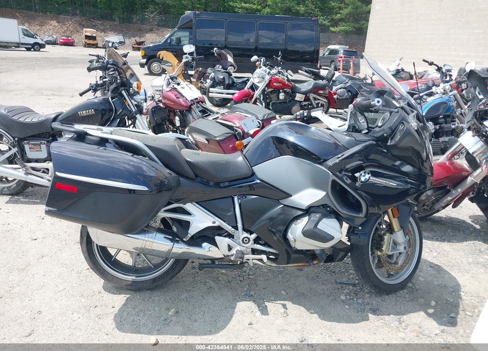 2019 BMW R 1250 RT VIN: WB10J6300KZG33494