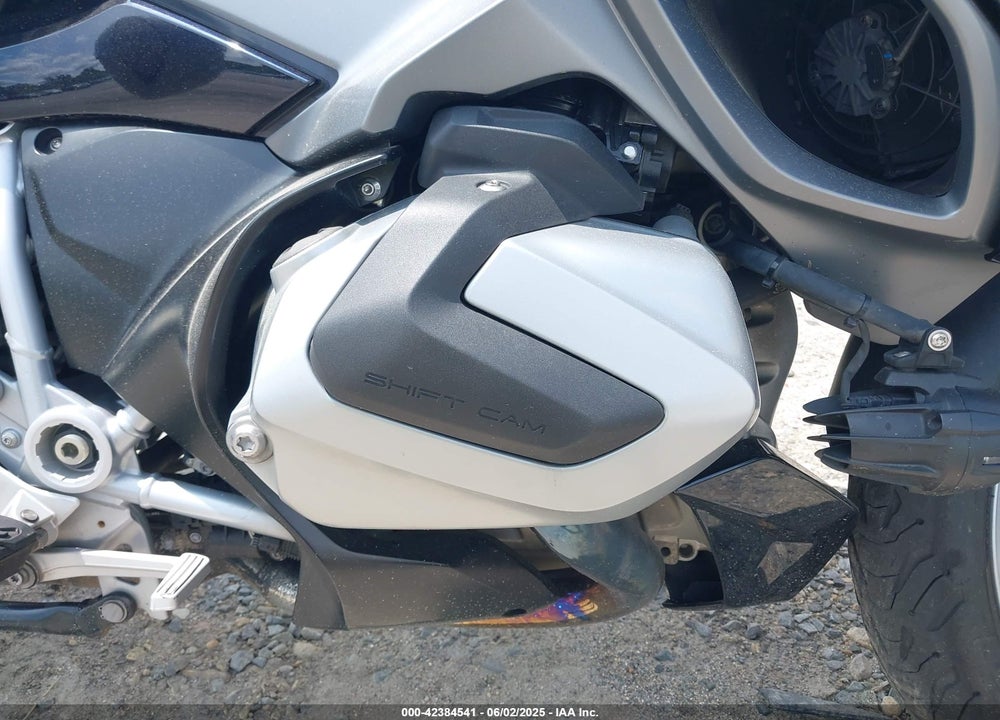 2019 BMW R 1250 RT VIN: WB10J6300KZG33494