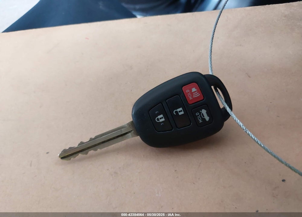 2016 TOYOTA COROLLA LE VIN: 5YFBURHE0GP375002