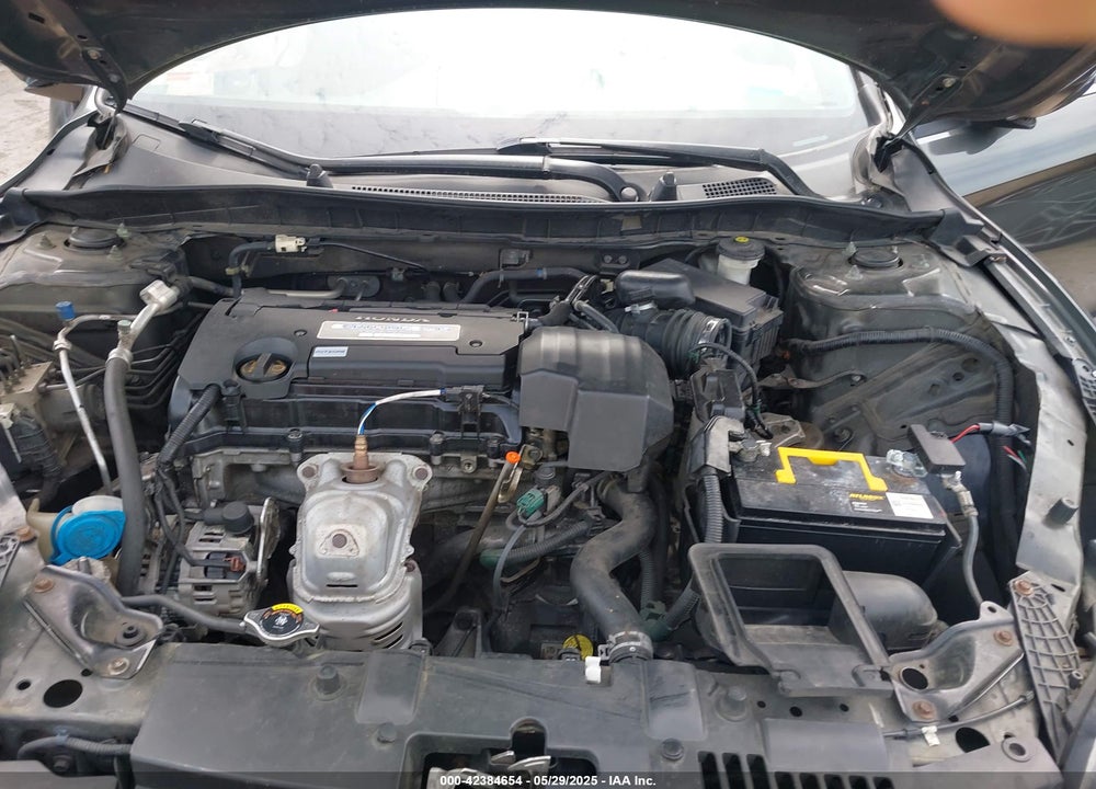 2013 HONDA ACCORD VIN: 1HGCR2F39DA211151