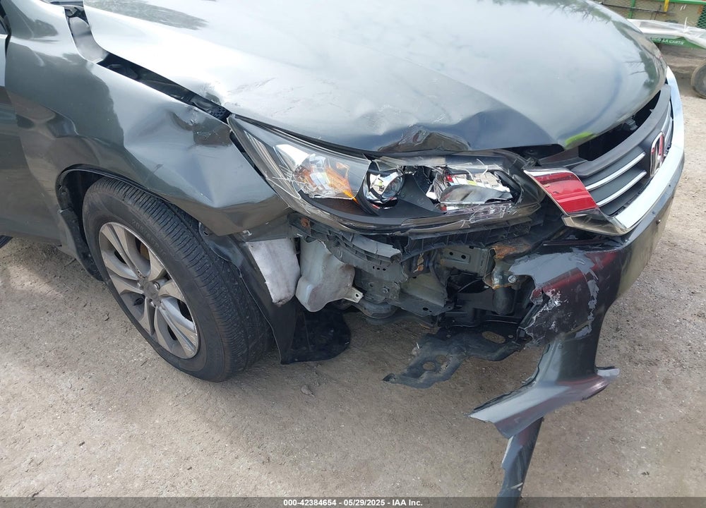 2013 HONDA ACCORD VIN: 1HGCR2F39DA211151