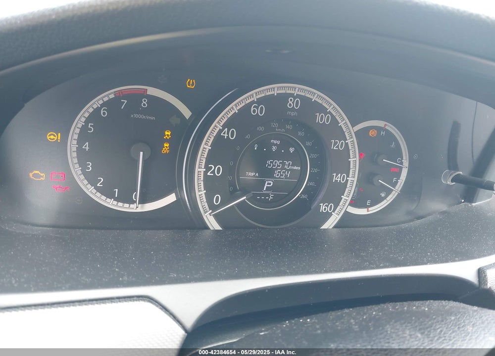 2013 HONDA ACCORD VIN: 1HGCR2F39DA211151