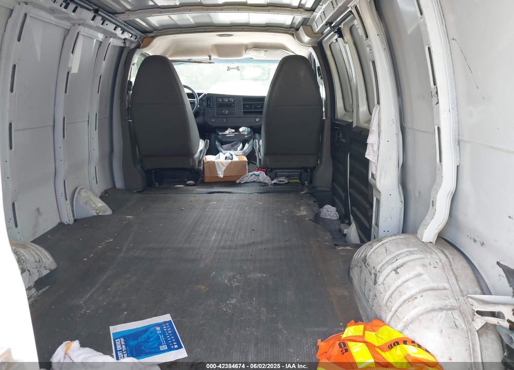 2010 CHEVROLET EXPRESS 2500 VIN: 1GCZGFBA7A1102015
