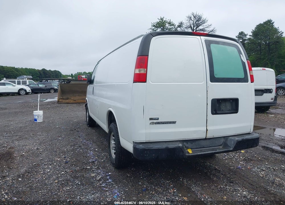 2010 CHEVROLET EXPRESS 2500 VIN: 1GCZGFBA7A1102015