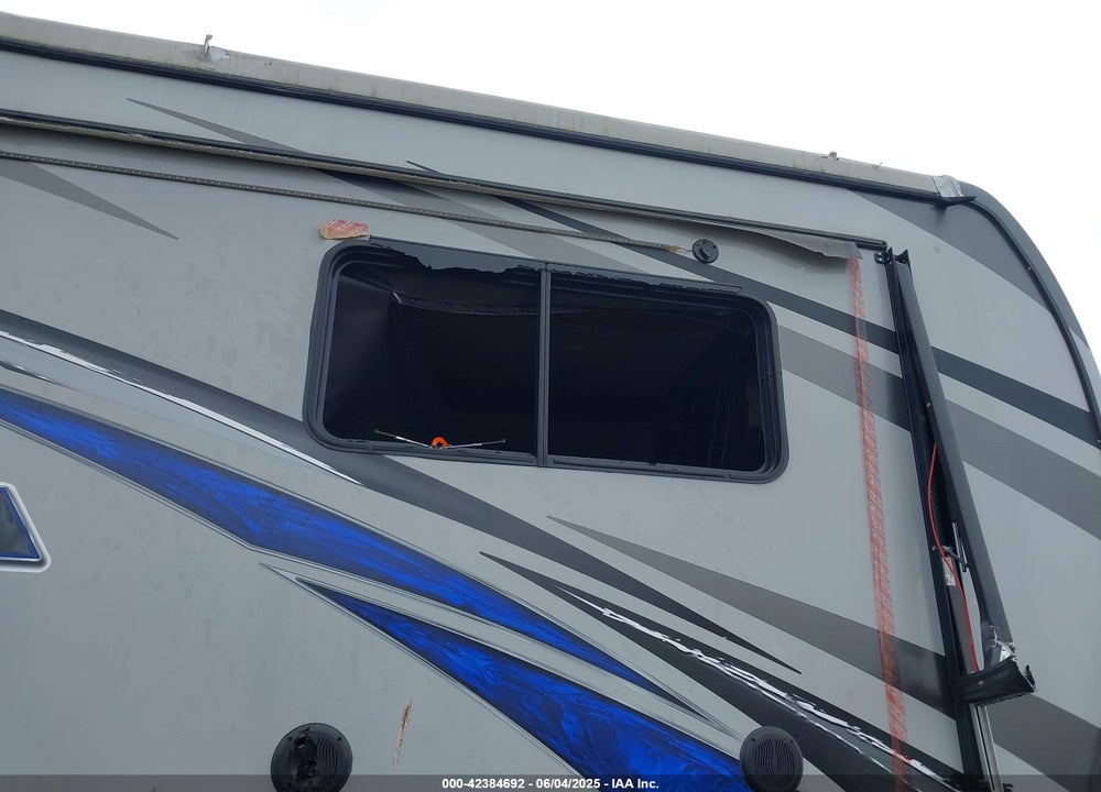 2015 EVERGREEN RV OTHER VIN: 5ZWFH1E33F1001983