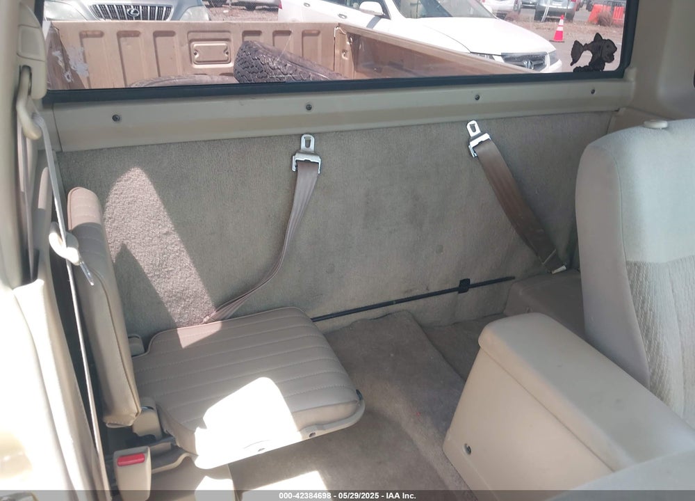 1998 NISSAN FRONTIER SE/XE VIN: 1N6DD26S3WC335378