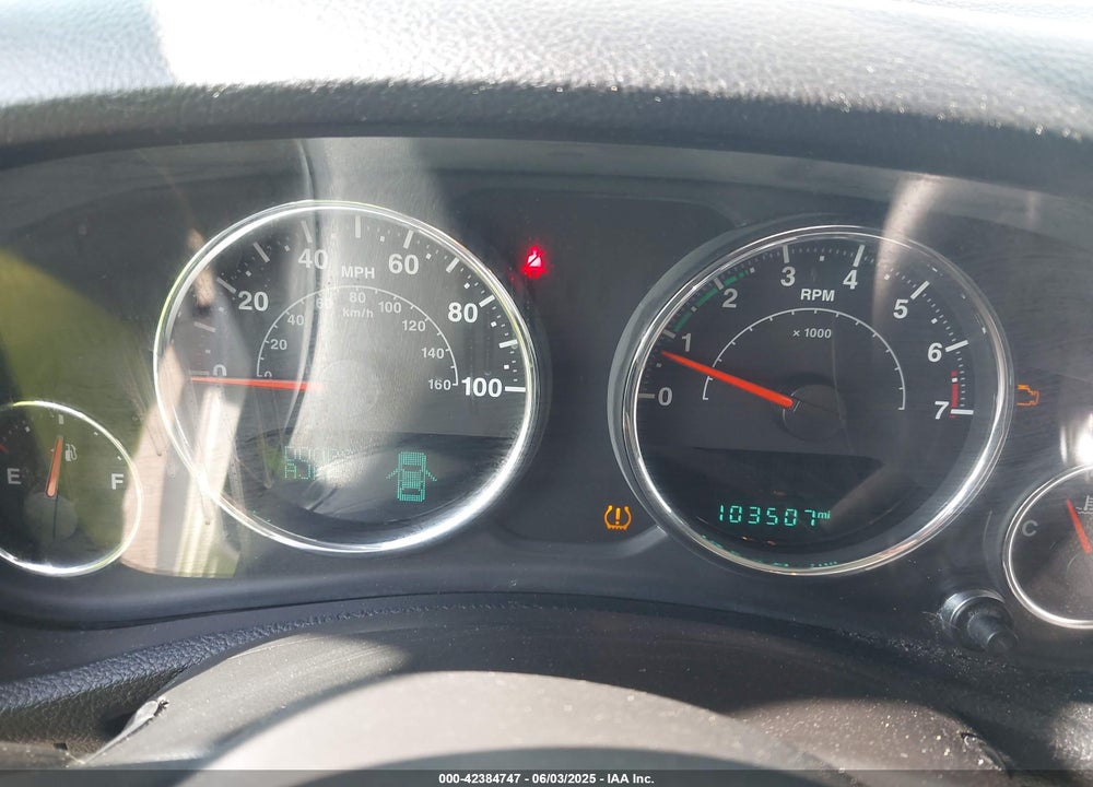 2015 JEEP WRANGLER / VIN: 1C4AJWAG0FL562536