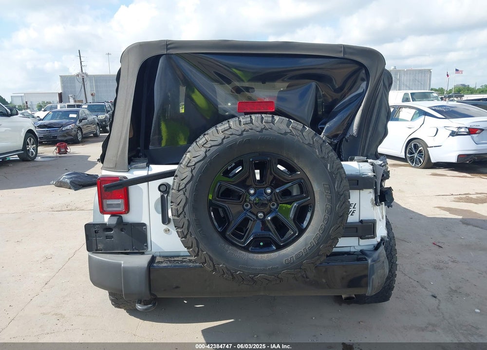 2015 JEEP WRANGLER / VIN: 1C4AJWAG0FL562536