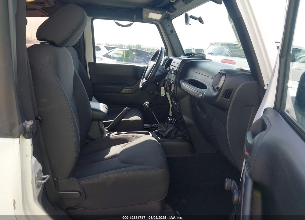 2015 JEEP WRANGLER / VIN: 1C4AJWAG0FL562536